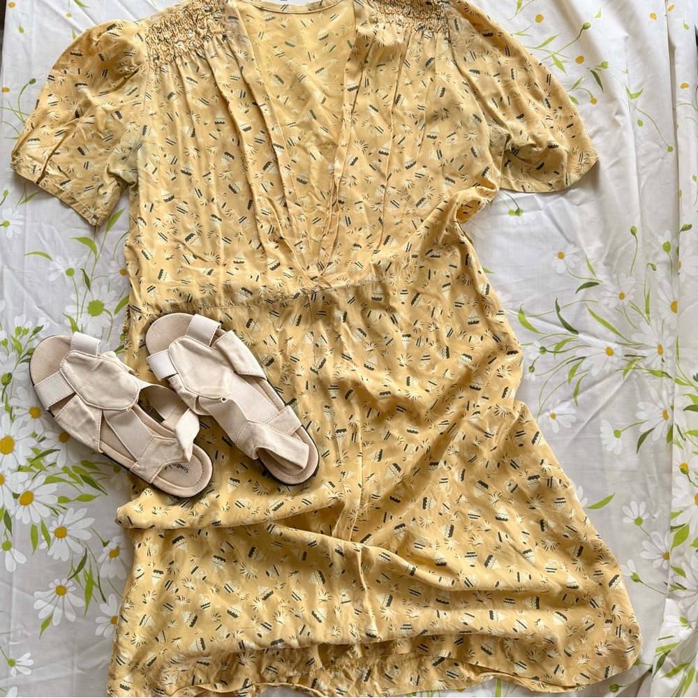 Yellow vintage dress with Mexican print